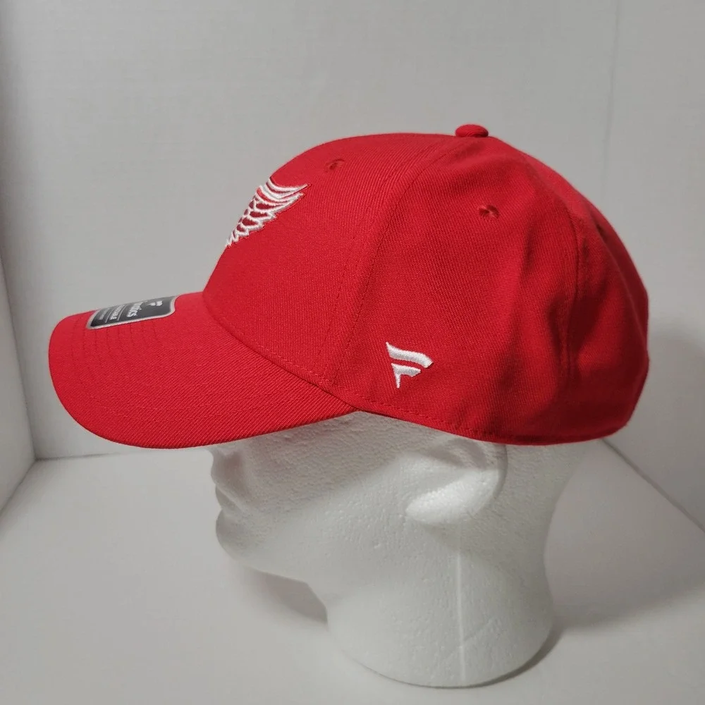 Fanatics Detroit Red Wings Hat Unisex Adjustable Red Core Structured NHL Cap NEW